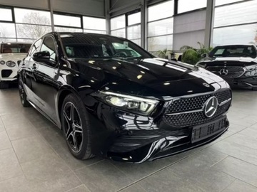 Mercedes Klasa A W177/V177 Hatchback Facelifting 1.3 200 163KM 2025 MERCEDES-BENZ A Klasa 200 AMG Line 1.3 (163KM) 2025, zdjęcie 1