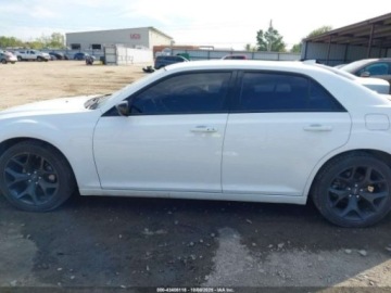 Chrysler 300C II 2023 Chrysler 300 2023 Chrysler 300 Touring RWD 3.6 Benzyna 292KM, zdjęcie 1