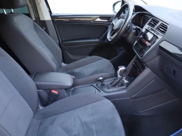 Volkswagen Tiguan II SUV Facelifting 1.5 TSI 150KM 2022 VW Tiguan 1.5 TSI, Salon Polska, DSG, Klima, zdjęcie 8