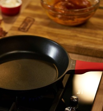 ZWIEGER ОБСИДИАНОВАЯ СКОВОРОДА 24 СМ ИНДУКЦИОННАЯ + КРЫШКА