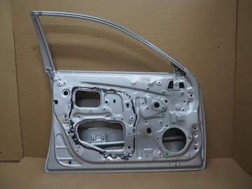 DVEŘE LEVÝ PŘEDNÍ LEXUS IS II