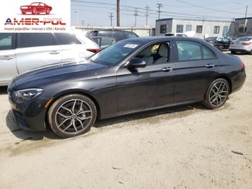 Mercedes Klasa E W213 2022 Mercedes-Benz Klasa E 350 2022 2.0l od ubezpieczalni 2.0 Benzyna 255KM
