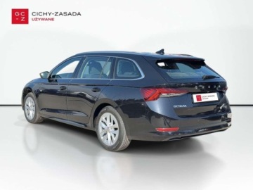 Skoda Octavia IV Kombi 2.0 TDI 150KM 2022 Skoda Octavia Keyless, Asystenci, Hak, Led, 2.0 Diesel 150KM, zdjęcie 2