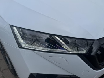 Skoda Octavia IV RS Kombi 2.0 TSI 245KM 2022 Skoda Octavia RS 2.0 TSI 245KM Pakiet Selection La, zdjęcie 38