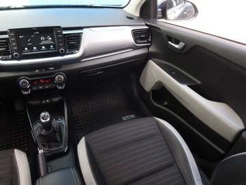 Kia Stonic Crossover 1.0 T-GDI 120KM 2018 Kia Stonic 1.0 T-GDI, Salon Polska, 1. Właściciel, zdjęcie 7