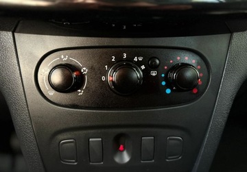 Dacia Logan II Sedan Facelifting 1.0 SCe 73KM 2018 Dacia Logan Salon Pl Niski przebieg Gwarancja w cenie Warszawa KL Benzyna, zdjęcie 19