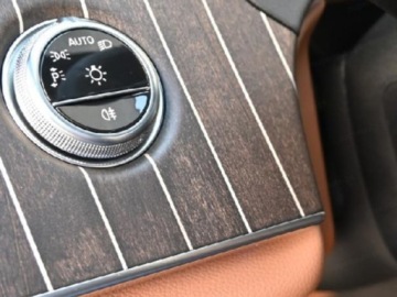 Mercedes Klasa E W214 Sedan 2.0 220d 197KM 2026 E Klasa 220 d 4-Matic AMG 2.0 (moc 197 KM) 2026, zdjęcie 8