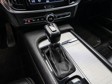 Volvo S90 II Sedan 2.0 D4 190KM 2017 VOLVO S90 D4 Inscription Sedan 2.0 190KM 2017, zdjęcie 17