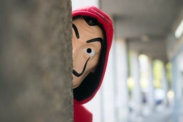 МАСКА С УСАМИ БУМАЖНЫЙ ДОМИК ЛАСТИК 26СМ E1298 EMAJ