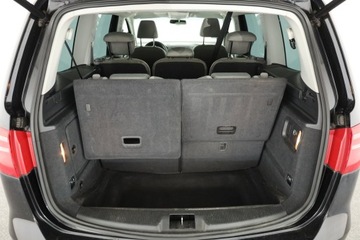 Seat Alhambra II (7N) Van 2.0 TDI 140KM 2011 Seat Alhambra 2.0 TDI, DSG, 7 miejsc, Navi, Xenon, zdjęcie 10