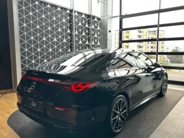 Mercedes CLA C118/X118 2025 MERCEDES-BENZ CLA 200 AMG Line Sedan 1.5 (163KM) 2025, zdjęcie 1