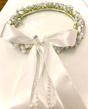 Причастный венок из искусственного гипса, синего и белого цвета.