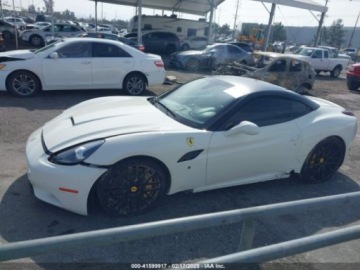 Ferrari California 2013 Ferrari California 2013 4.3l 4.3 Benzyna 483KM, zdjęcie 2