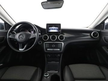 Mercedes CLA C117 2018 Mercedes CLA 180 automat full LED półskóra navi, zdjęcie 14