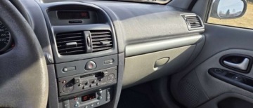 Renault Clio II 2002 Renault Clio Renault Clio 1.5D 2002r, 3 drzwi climatronic 1.5 Diesel 60KM, zdjęcie 5