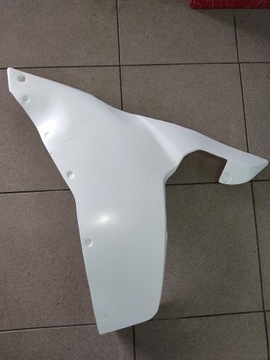 Обтекатель левый правый Yamaha TZR 50 ЦЕНА ЗА ОДНУ ШТУКУ (ПРАВЫЙ БОЛЬШОЙ)