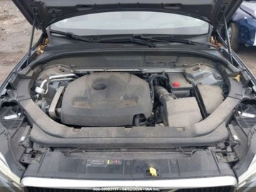 Volvo XC60 II Crossover T5 250KM 2018 Volvo XC 60 2018 Volvo XC60 T5 AWD Momentum 2.0 Benzyna 250KM, zdjęcie 8