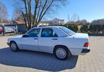 Mercedes 190 2.0 102KM 1989 Mercedes-Benz W201 (190) Mercedes-Benz W201 (190) 2.0 Benzyna 102KM, zdjęcie 28