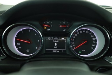 Opel Insignia I Sports Tourer Facelifting 1.6 CDTI Ecotec 136KM 2017 Opel Insignia 1.6 CDTI, Salon Polska, Serwis ASO, zdjęcie 7