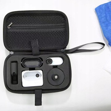 Мягкая многофункциональная сумка для фотокамеры с подкладкой.