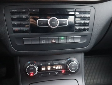 Mercedes Klasa B W246 Sports Tourer 180 BlueEFFICIENCY 122KM 2013 Mercedes B B 180, Salon Polska, Automat, Xenon, zdjęcie 11