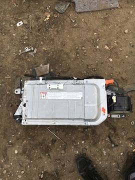 INVERTOR STŘÍDAČ MĚNIČ YARIS III 1.5 2016