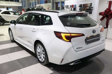 Toyota Corolla XII TS Kombi Facelifting 1.8 Hybrid 140KM 2023 Toyota Corolla 1.8 Hybrid Comfort 1.8 Hybryda 140KM, zdjęcie 3