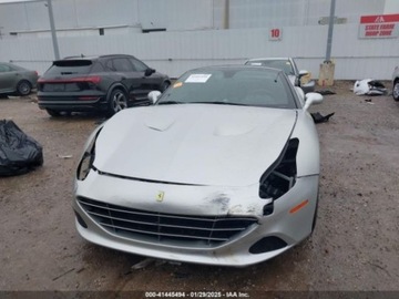 Ferrari California 2017 Ferrari California T 2017 3.9l 3.9 Benzyna 553KM, zdjęcie 7