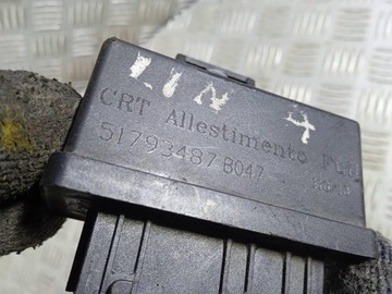 RELÉ STĚRAČE DO FIAT LINEA 51793487