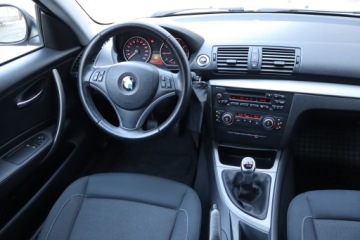 BMW Seria 1 E81/E87 2010 BMW 1 116i, Salon Polska, Klima, Klimatronic, zdjęcie 6