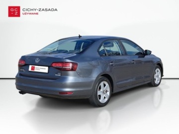 Volkswagen Jetta VI Sedan Facelifting 1.4 TSI 125KM 2017 Volkswagen Jetta Climatronic 2-strefowy Tempomat Czujniki parkowania Bluet, zdjęcie 4