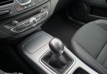 Renault Laguna III Hatchback 2.0 16v 140KM 2009 Renault Laguna 2,0 Benzyna - Bezwypadkowa - Zarejestrowana 2.0 Benzyna, zdjęcie 16