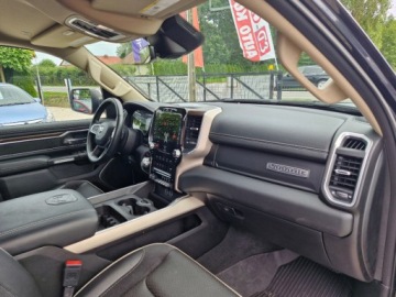 Dodge Ram V 5.7 HEMI 401KM 2021 Dodge RAM Ful Opcja przebieg 4 tys km 5.7 Benzyna zarejestrowany 1 wlascic, zdjęcie 24