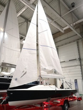 Łódź żaglowa Tes Yacht 20 Mico Racing - Kabinowy - Wystawowy -NOWA -40%