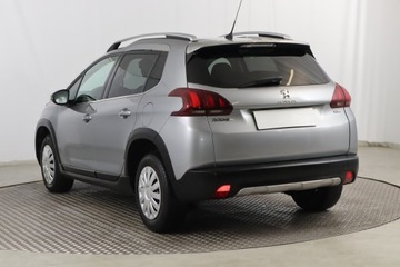 Peugeot 2008 I SUV Facelifting 1.2 PureTech 110KM 2017 Peugeot 2008 1.2 PureTech, Salon Polska, zdjęcie 3