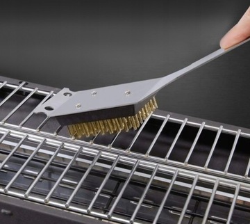 Принадлежности для барбекю – набор из 5 аксессуаров + чемодан.