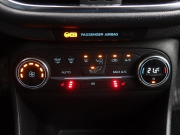 Ford Fiesta VIII Hatchback 3d 1.0 EcoBoost 125KM 2018 Ford Fiesta 1.0 EcoBoost, Salon Polska, zdjęcie 12