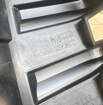 BMW 1 F40 F41 MASKA MŘÍŽKA NÁRAZNÍK PŘEDNÍ CHRÓM 5A39366