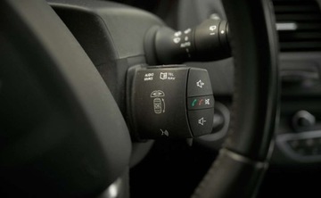 Renault Laguna III Grandtour Phase II 2.0T 170KM 2012 Renault Laguna Renault Laguna 2.0 TCe 170 Initiale 2.0 Benzyna 170KM, zdjęcie 28