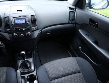 Hyundai i30 I CW 1.6 CRDi 90KM 2009 Hyundai i30 1.6 CRDi, Klima,ALU, zdjęcie 7
