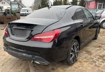 Mercedes CLA C117 Coupe Facelifting 1.6 180 122KM 2016 Mercedes-Benz CLA 1.6 Benzyna 122KM