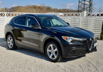 Alfa Romeo Stelvio SUV 2.0 Turbo 280KM 2018 Alfa Romeo Stelvio Alfa Romeo Stelvio 2.0 Turbo 16V AT8-Q4 Lusso 2.0 280KM, zdjęcie 3