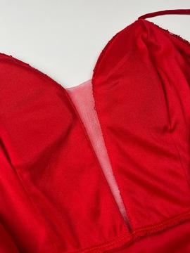 Rozkloszowana sukienka z koronką i cekinami czerwona mini SPEECHLESS r. M