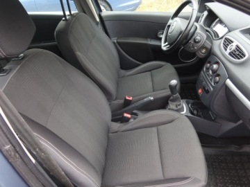 Renault Clio III Grandtour 1.2 TCE 101KM 2009 Renault Clio 1.2 TCe, Navi, Klima, Parktronic, zdjęcie 8