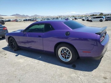 Dodge Challenger III 2016 Dodge Challenger Srt hellcat 6.2 Benzyna 707KM, zdjęcie 2