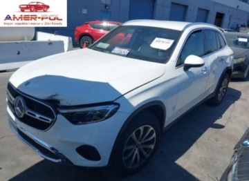Mercedes GLC C254/X254 2024 Mercedes-Benz GLC 300 2024 2.0 Benzyna 255KM