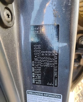 Toyota Auris I Hatchback 1.6 Valvematic 132KM 2010 Toyota Auris 2010r, 1.6Benzyna. Uszkodzony przod i lewy bok. 1.6 Benzyna, zdjęcie 13