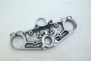 ВЕРХНЯЯ ПОЛКА YAMAHA FJR 1300 01-05