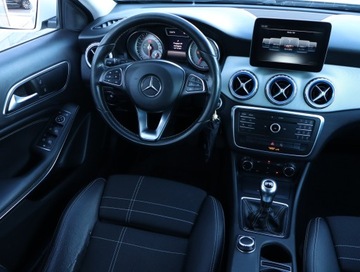 Mercedes GLA I Off-roader 1.6 180 122KM 2016 Mercedes GLA GLA 180, Salon Polska, Serwis ASO, zdjęcie 6