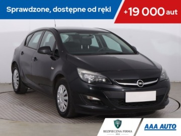 Opel Astra J GTC 1.7 CDTI ECOTEC 110KM 2015 Opel Astra 1.7 CDTI, Salon Polska, Klima